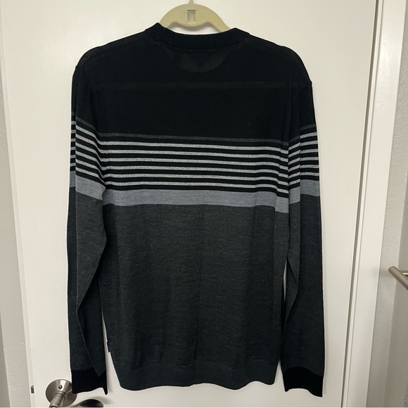 Ted Baker Men's Black and Gray Crewneck Sweater - Picture 4 of 7